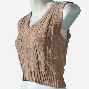 Iris V-Neck Cable Knit Sweater Vest - Brown